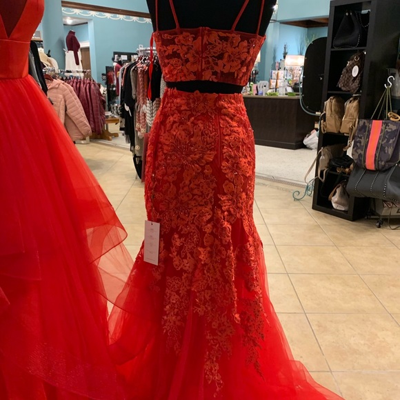 Prom Dress - Picture 4 of 4